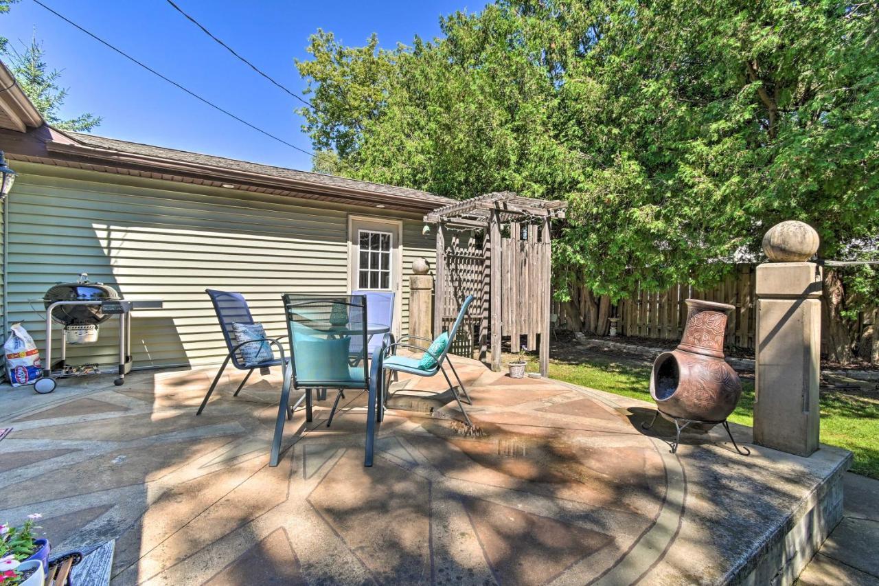 Modern Home With Backyard, 1 Mi To Dtwn Sturgeon Bay Exterior photo